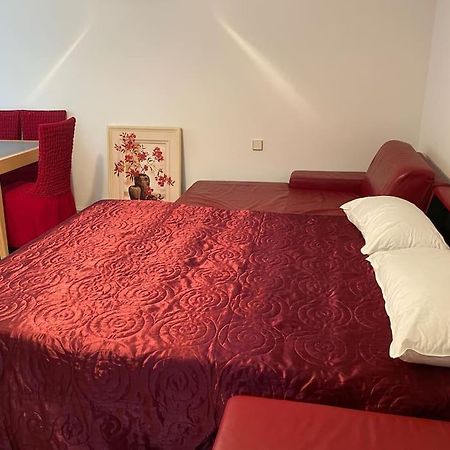Apt. Sims Bei Stuttgart Flughafen/Metzingen 2-6 Person Steinenbronn Exteriér fotografie
