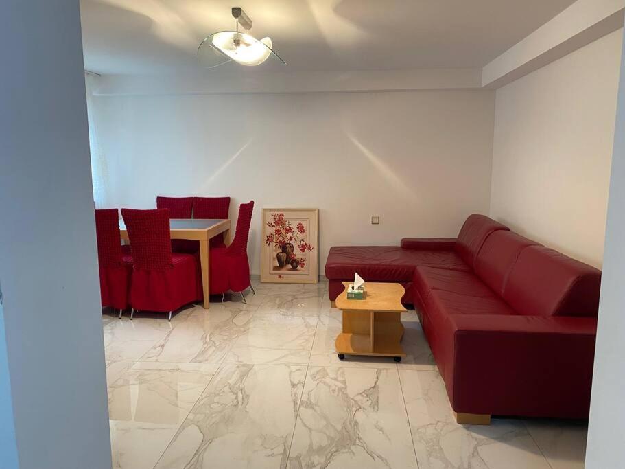 Apt. Sims Bei Stuttgart Flughafen/Metzingen 2-6 Person Steinenbronn Exteriér fotografie